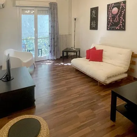 Διαμερίσμα με 1 κρεβατοκάμαρα και ένα σαλόνι-2