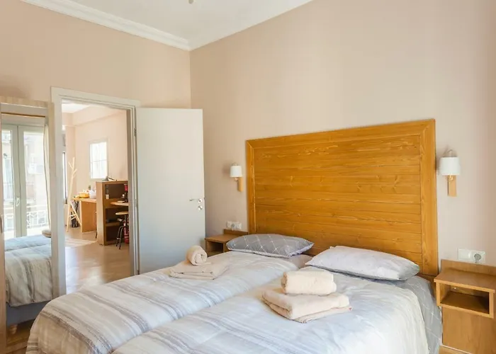 100M2 Luxury In The Heart Of Athens - Living Stone Emerald